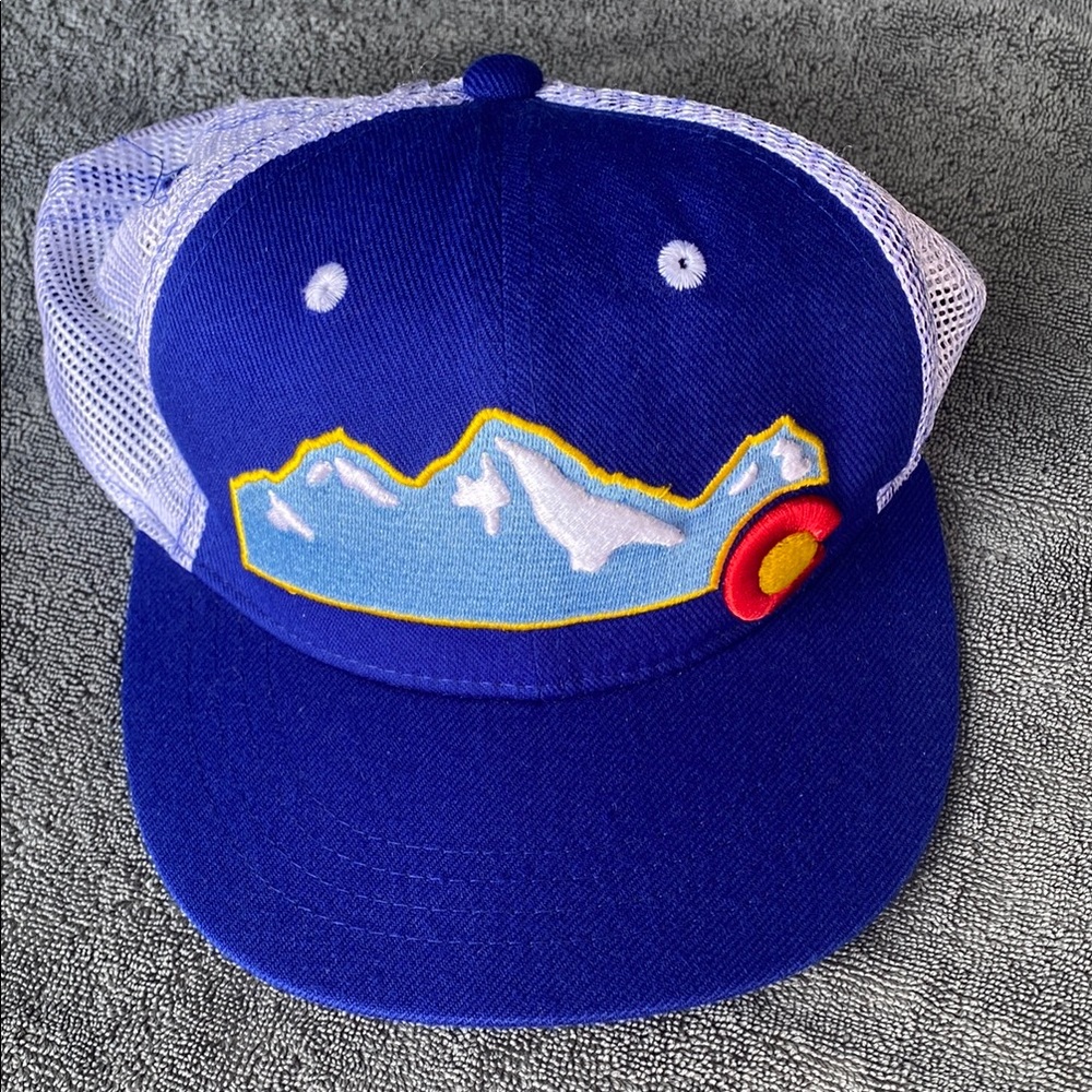 Kids Blue and White Mountain Cap Colorado